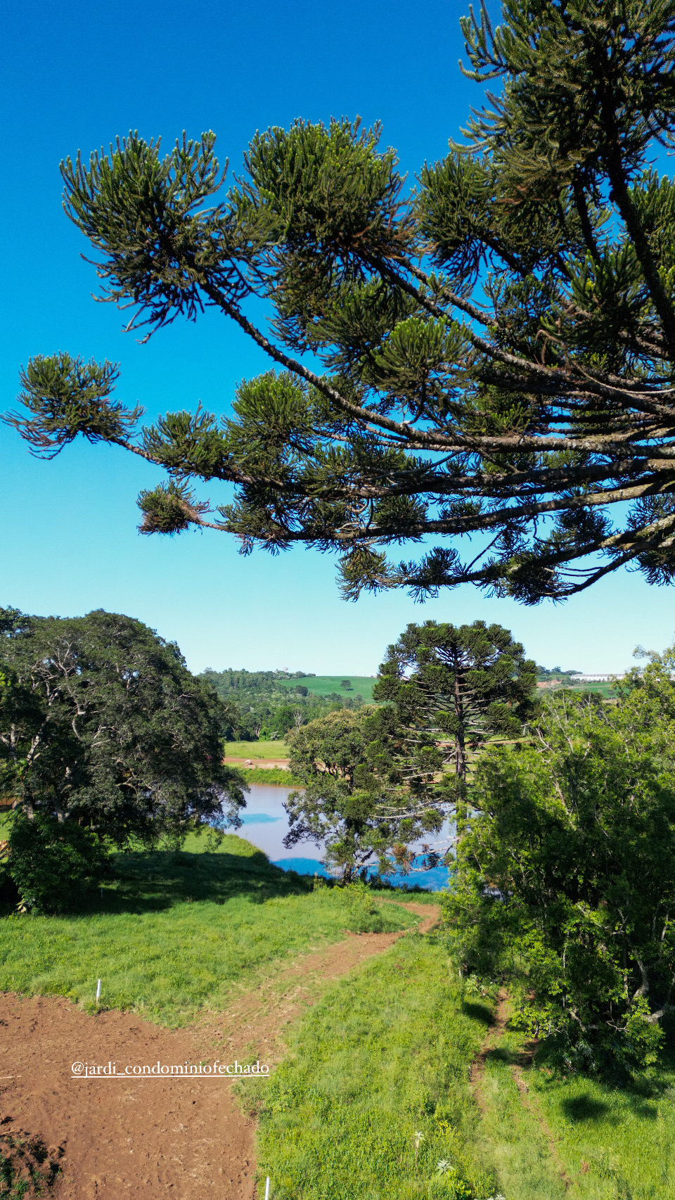 21C58117-D5CC-41F6-8EBA-E4EB833CCBED