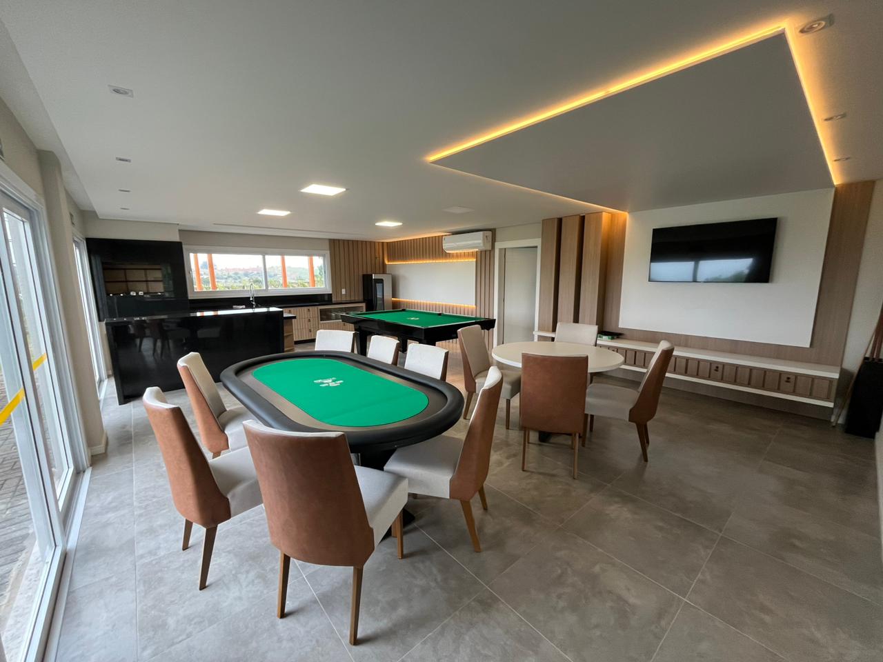 21bc751c-47b9-4e3a-898b-1b237fbe7b88