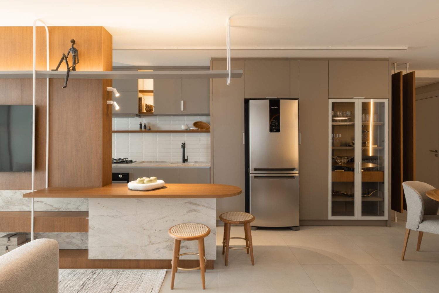 b5a843c0-ebed-43d2-a091-79044328a237