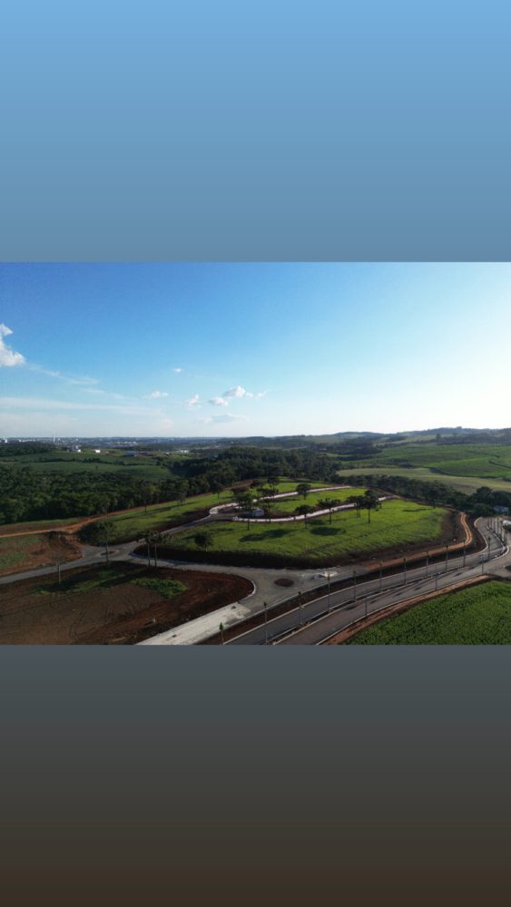 4DB18DF7-07E3-493D-86D0-6759EA06043C