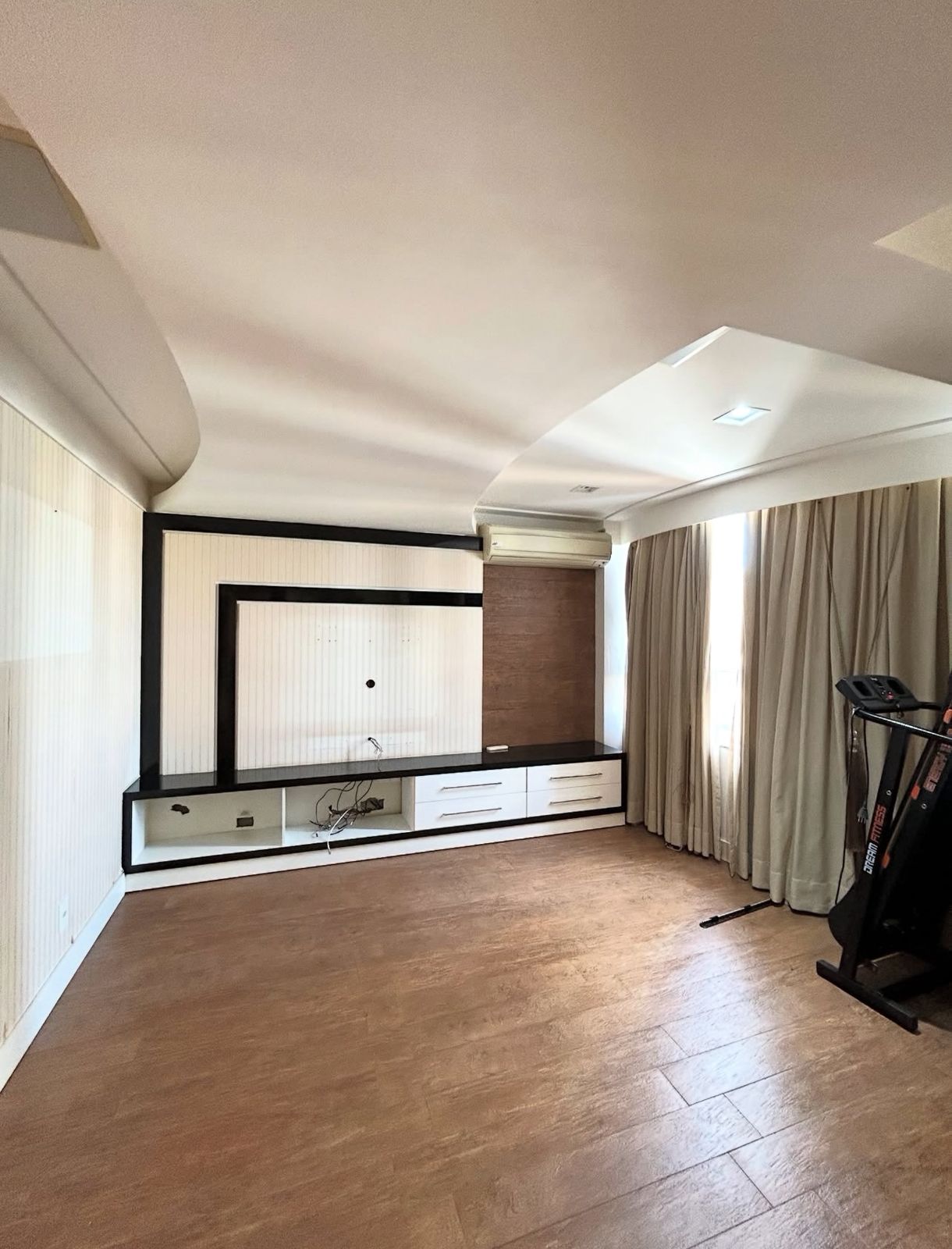 40c9607c-66d5-447d-9fef-38876825c960