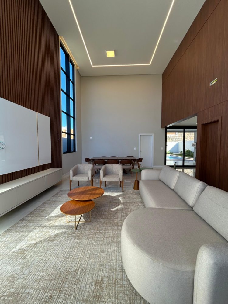 84bd8139-de12-41fa-ae45-a7ef2429c325