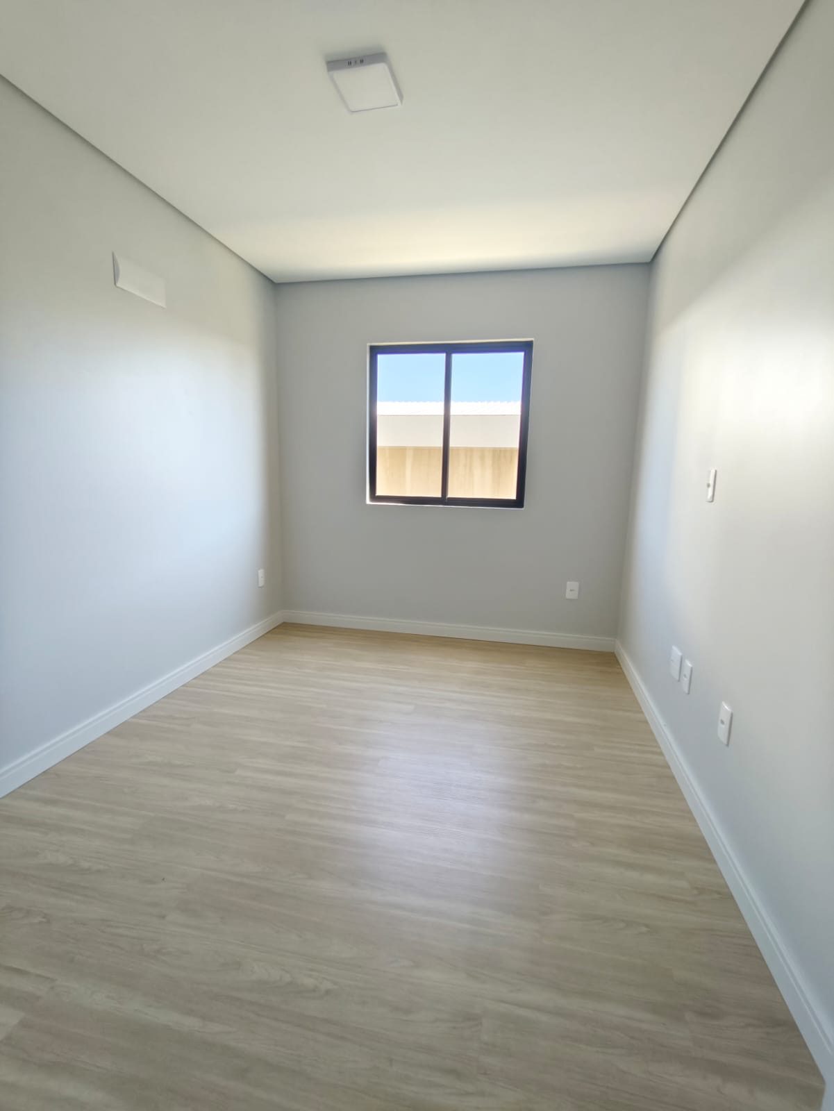 9cc8b04e-c564-4317-9b2b-77fe9f226ef8