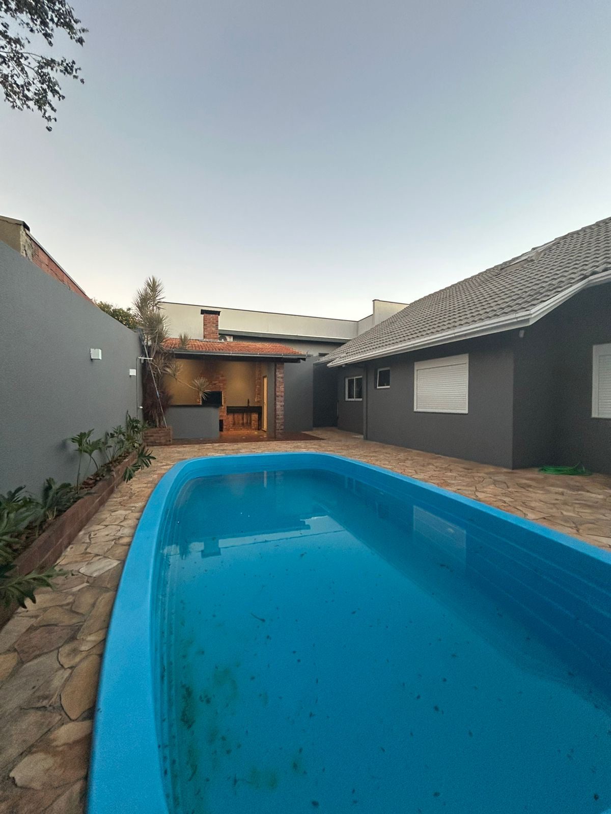 b20d008c-411c-461f-9265-63df8f5639fc