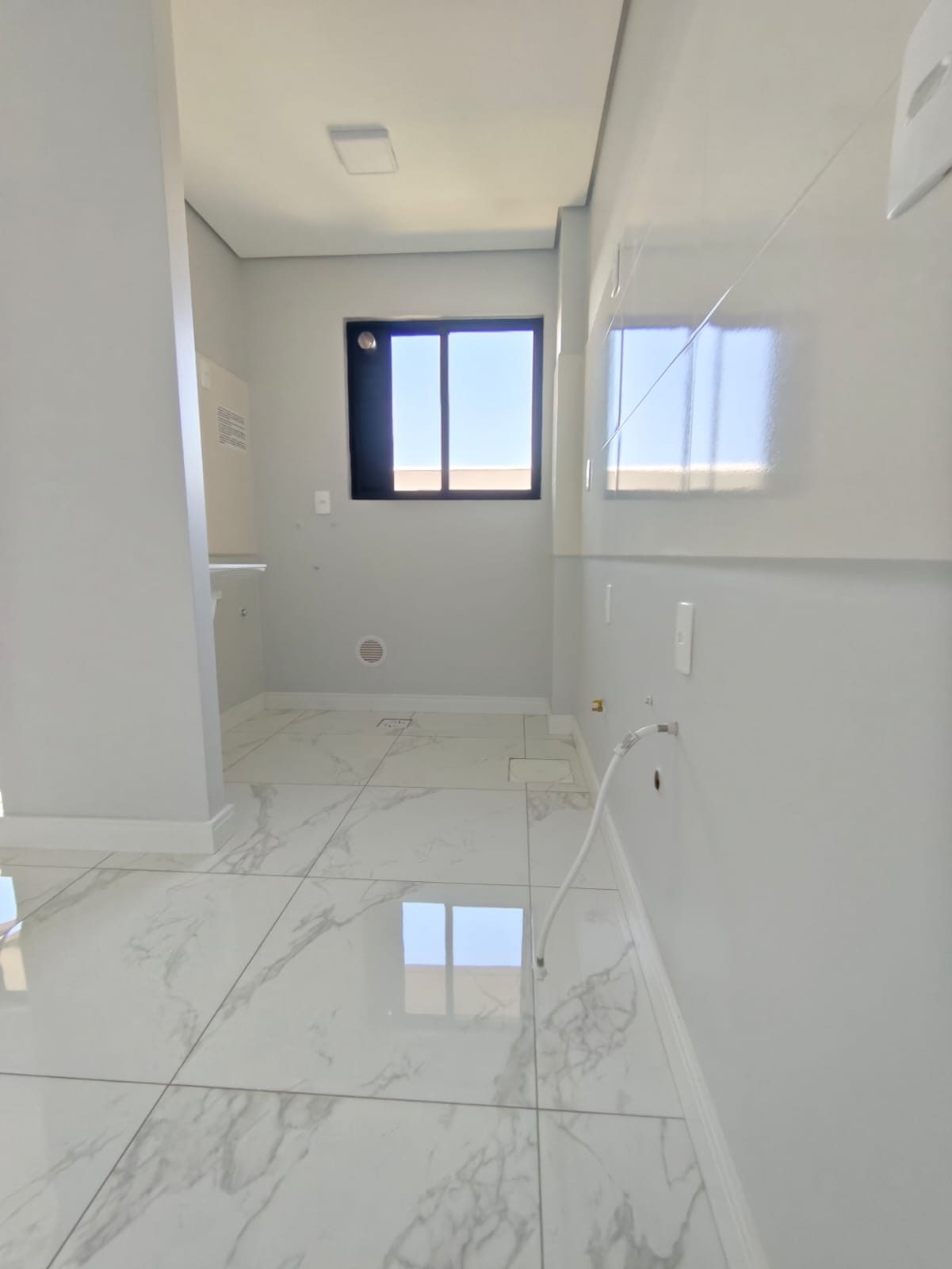 e4b612aa-218e-4d61-a18a-59924041b01d