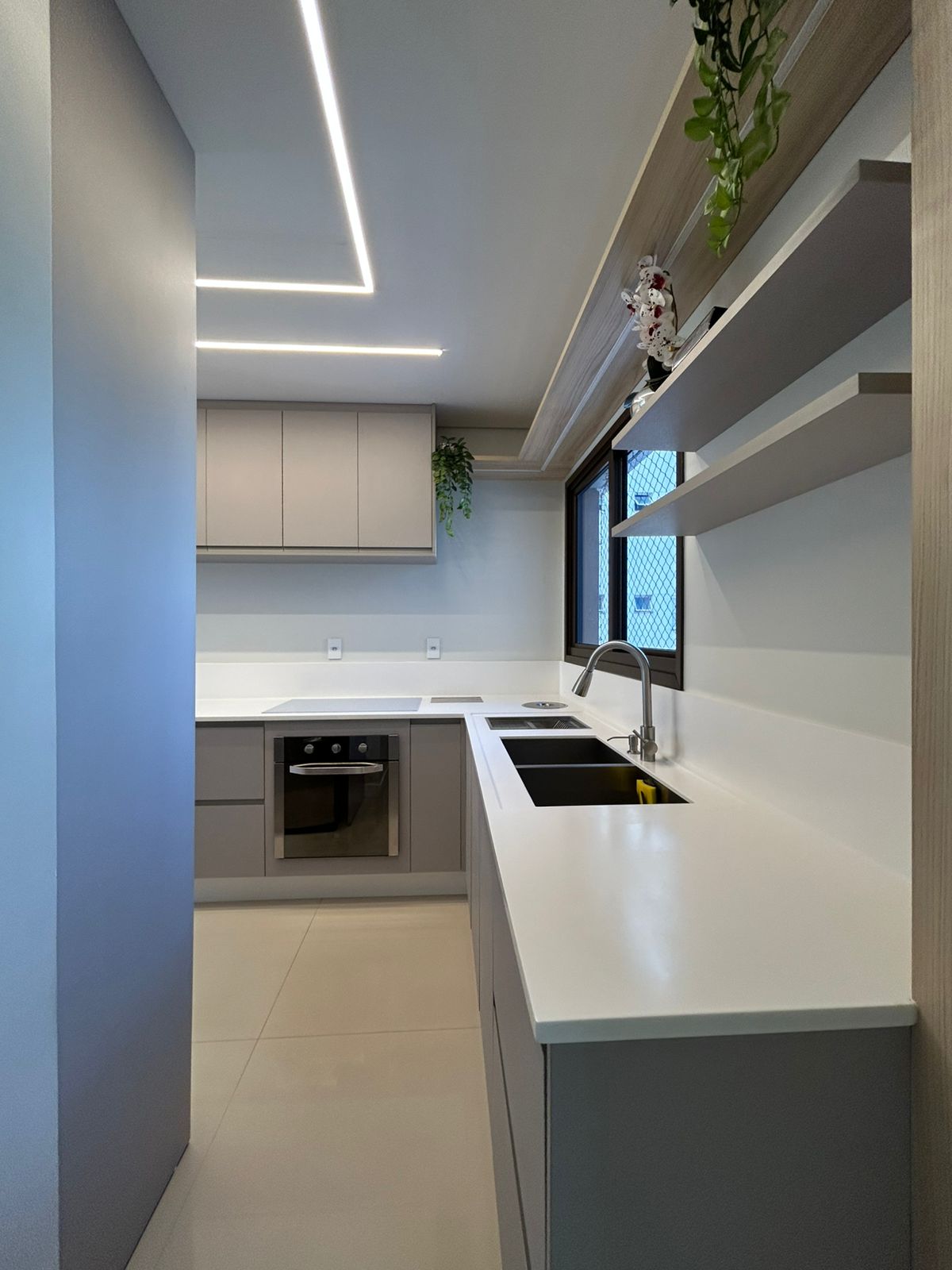 e5b31c48-364c-4382-bb67-4dbb4351ad83