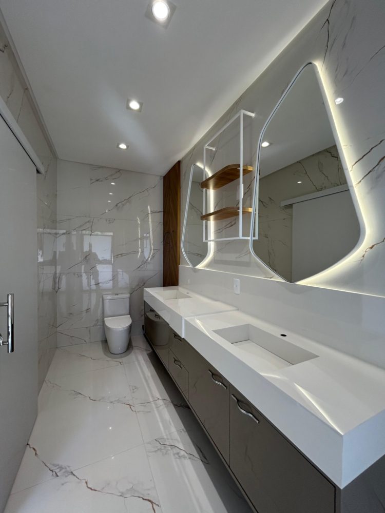 e8da10c3-284a-4dd9-bff8-a72f99a3ffa7