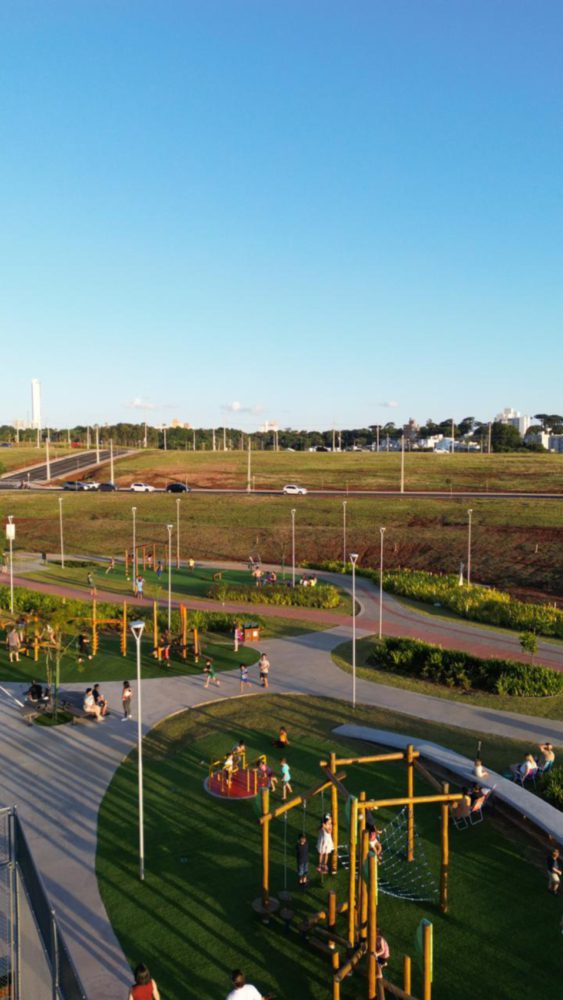 E8D84116-BD2E-42D9-A918-0BB4E104D957